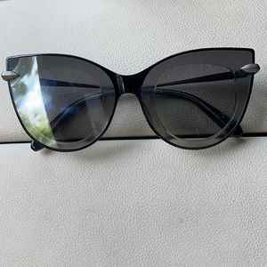 Excellent Condition Krewe Sunglasses